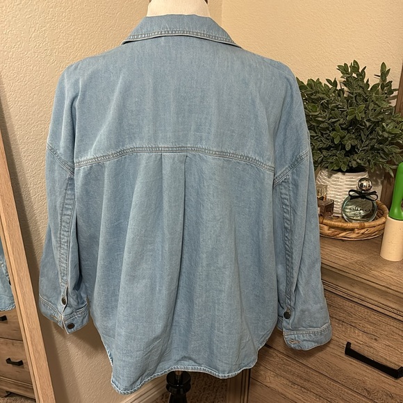 Denim Shacket - Picture 3 of 5